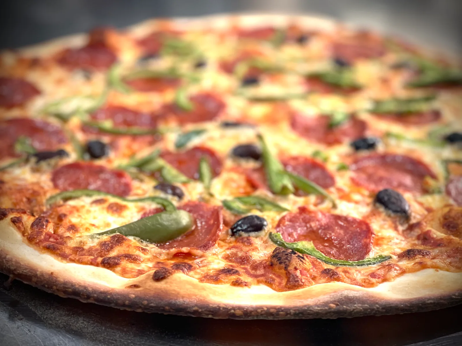 Rustica Calabrese, casalingo salami, kalamata olives and pepper